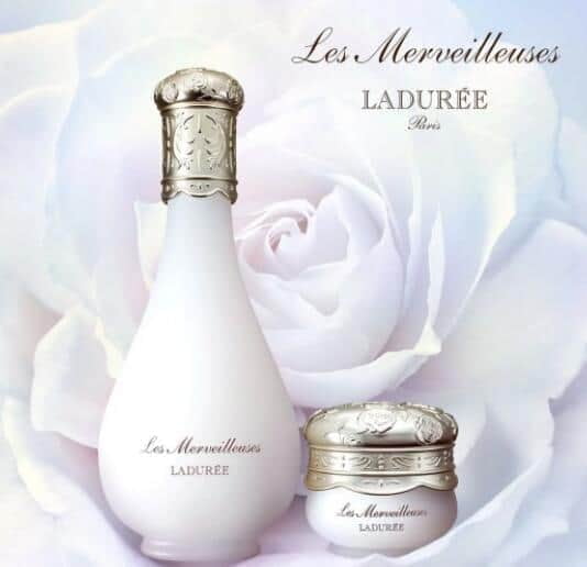 LADURÉE推出“白玫瑰花瓣蜜粉”，立体浮雕粉盒太梦幻！
