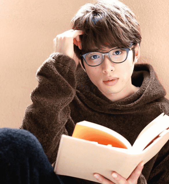 白洲迅知性型耐看暖男