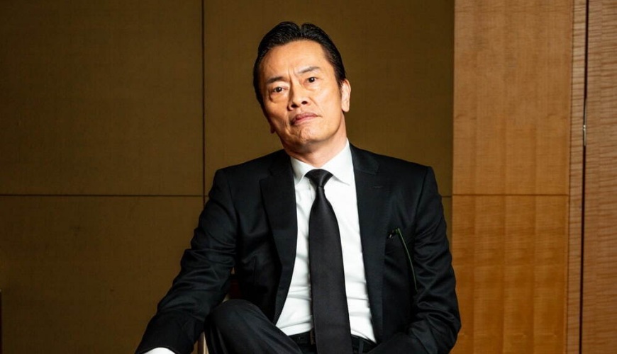 被昵称为「鳄鱼脸大叔」的远藤宪一,近年因为接的角色都带有一些调皮
