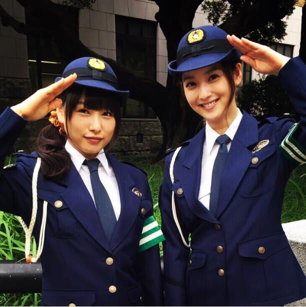 《警察法》第62条,日本警察共分为9个阶级,分别由最低的「巡查」到最