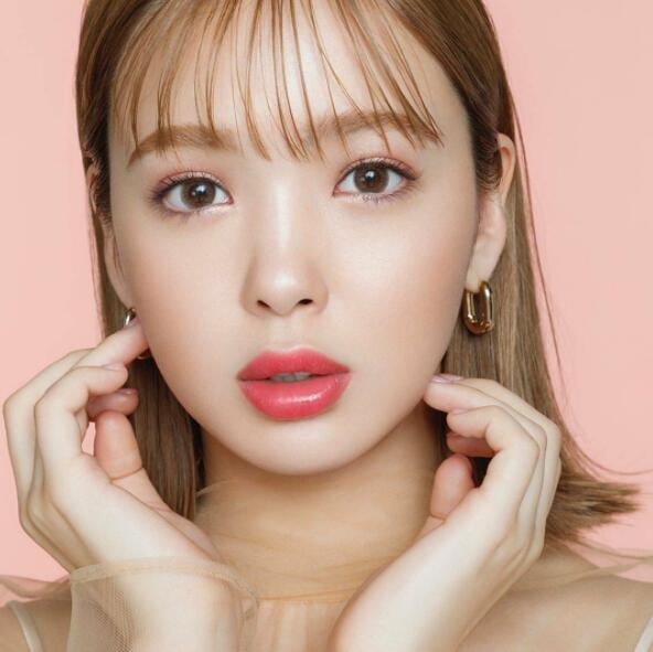 日本名模藤田nicole推出个人彩妆cimer唇膏