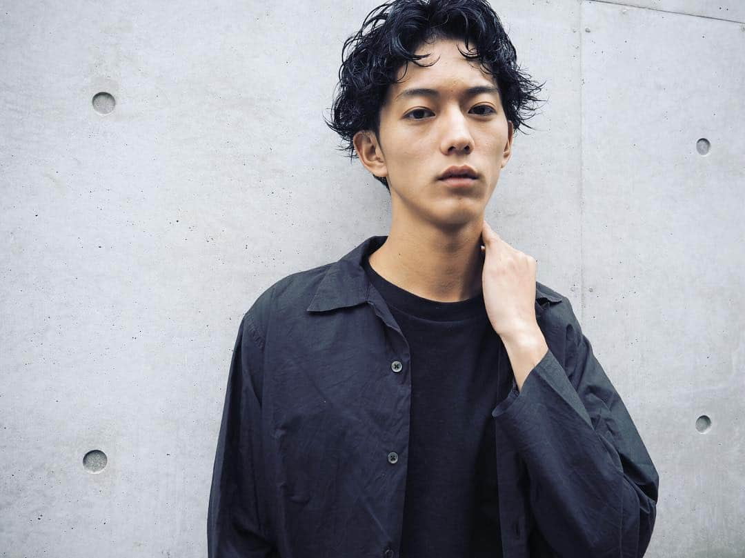 看完日本男生的卷发就别再犹豫这样烫一定没问题