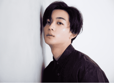 贤者之爱"小狼狗"龙星凉,本名及绯闻女友大曝光!