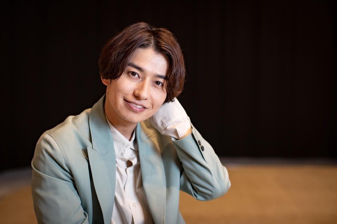 演员武田航平从假面骑士变身《经典杯子蛋糕》少女心上司 - 哆咗看点