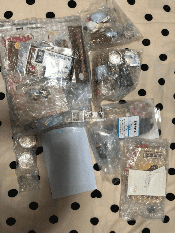 这是第二次尝试香港中转，也是航空小包，香港中转中价格最便宜，但是运气不好，被税了，160多运费加上50多元的税费，真的伤不起呀！希望日本邮政epl赶紧恢复吧！
