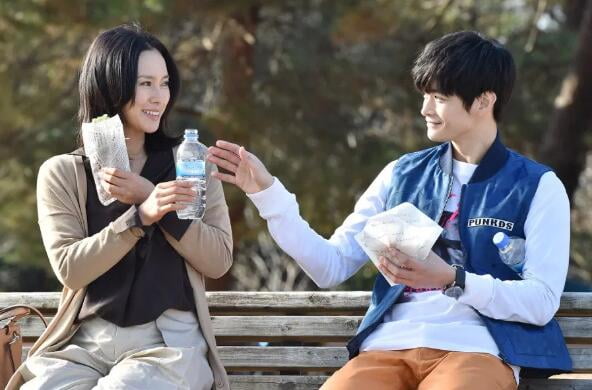 盘点9部姐弟恋日剧包你小鹿乱撞找回少女心